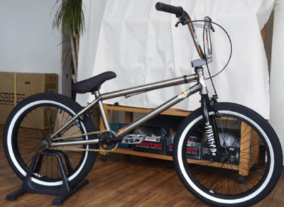 BMX通販ショップ「ワンダーランド」: フラット